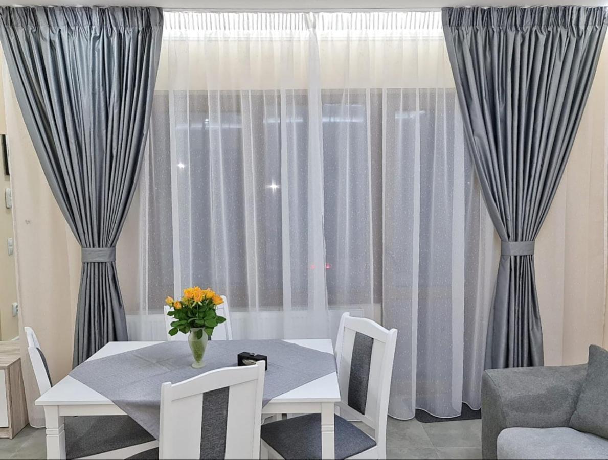 Apartament Lexannona Buşteni Eksteriør bilde